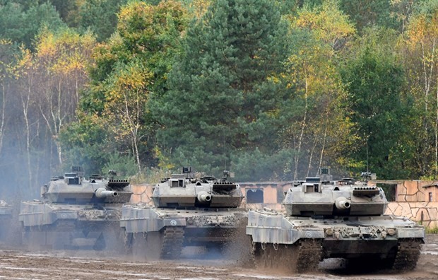 Uni Eropa Membahas Rencana Bantuan Militer Senilai 20 Miliar Euro kepada Ukraina - ảnh 1