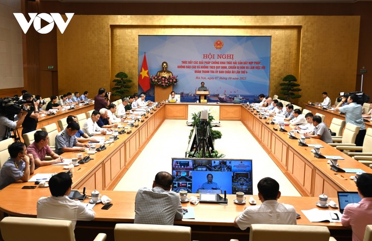 PM Pham Minh Chinh Pimpin Konferensi tentang Mendorong Solusi-Solusi Melawan Penangkapan Hasil Laut Ilegal, Tidak Dilaporkan dan Tidak Sesuai Ketentuan - IUU - ảnh 1