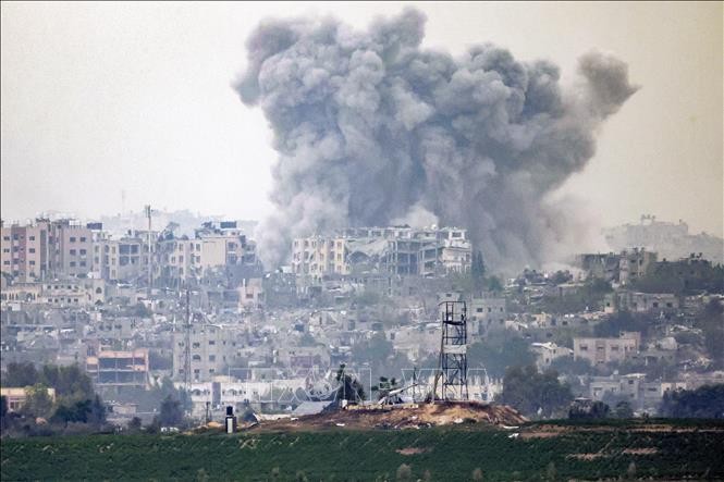 Banyak Negara Mengimbau Pencegahan Serangan Israel terhadap Penduduk Sipil di Jalur Gaza - ảnh 1