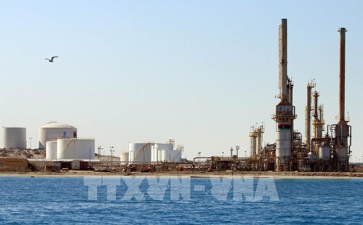 OPEC ​ເຈ​ລະ​ຈາ ແລະ ເຫັນ​ດີ​ໃຫ້ UAE ເພີ່ມ​ປະ​ລິ​ມານ​ນ້ຳ​ມັນ​ບໍ່ - ảnh 1