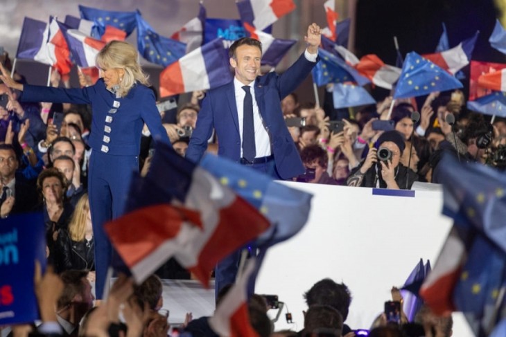 ທ່ານ​ປະ​ທາ​ນາ​ທິ​ບໍ​ດີ Emmanuel Macron ໄດ້​ຮັບ​ການ​​ເລືອກຕັ້ງ​ດຳ​ລົງ​ຕຳ​ແໜ່ງ​ເປັນ​ປະ​ທາ​ນາ​ທາ​ບໍ​ດີ ຝ​ລັ່ງ​ຄືນ​ໃໝ່ - ảnh 1