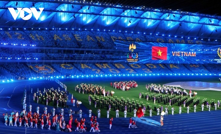 ໄຂ​ງານ​ມະ​ຫາ​ກຳ​ກິ​ລາ ​ASEAN Para Games 12 - ảnh 1