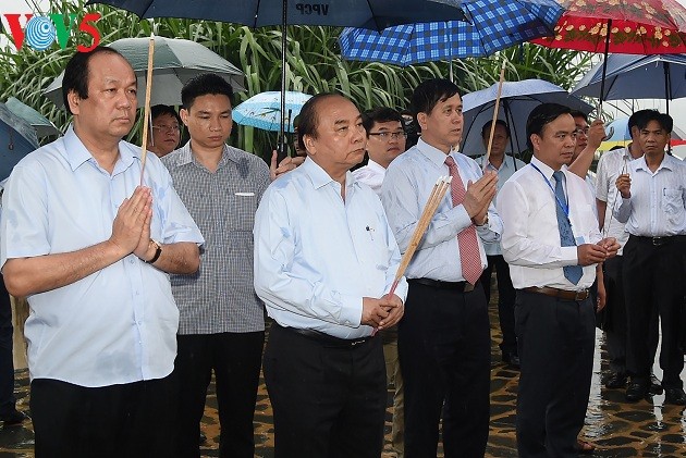 Gobierno vietnamita continúa con las actividades en gratitud a los héroes nacionales - ảnh 1