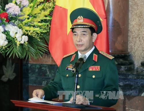 Vietnam reafirma el papel activo en el plano internacional en materia de defensa - ảnh 1