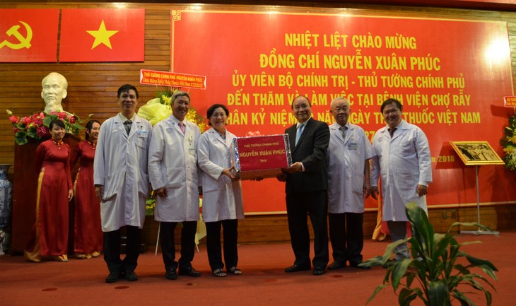 Gobierno vietnamita prioriza renovar servicios sanitarios - ảnh 1
