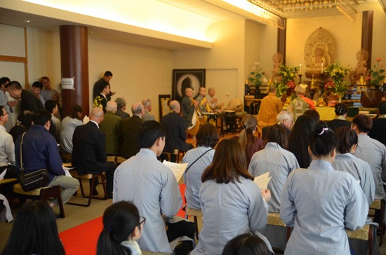 Seguidores del budismo en Japón rinden homenaje a los caídos en Gac Ma - ảnh 1