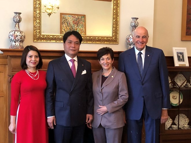 Gobernadora general de Nueva Zelanda admira los éxitos de Vietnam  - ảnh 1