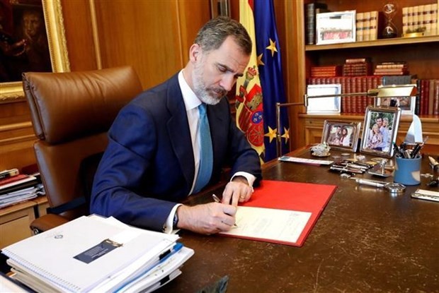 Gobierno español disuelve las Cortes a propósito de las elecciones anticipadas - ảnh 1