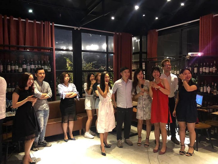 Concurso “La Voz latina” atrae a talentos vietnamitas amantes del idioma español - ảnh 1