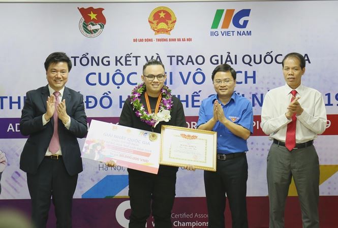 Vietnam participará en ronda final del concurso mundial de domino de programas Adobe para Diseño Gráfico  - ảnh 1