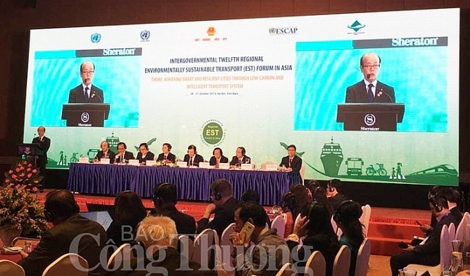 Inauguran Foro Intergubernamental de Transporte Ambientalmente Sostenible en Asia - ảnh 1