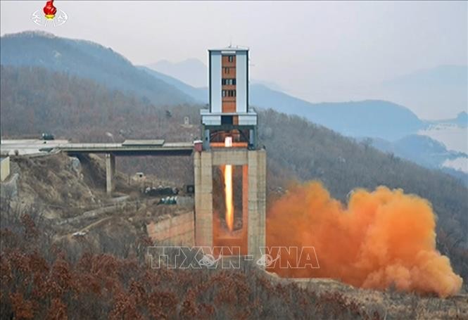 Medio de comunicación norcoreano presenta el lanzamiento pacífico de satélites - ảnh 1