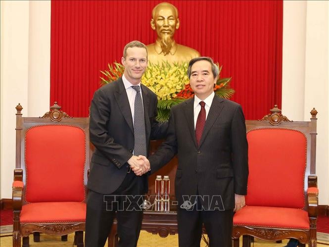 Estados Unidos comprometido a fomentar oportunidades de inversión en sector privado de Vietnam - ảnh 1