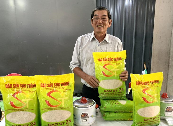 Ingeniero agrónomo Ho Quang Cua desarrolla el mejor arroz del mundo - ảnh 1