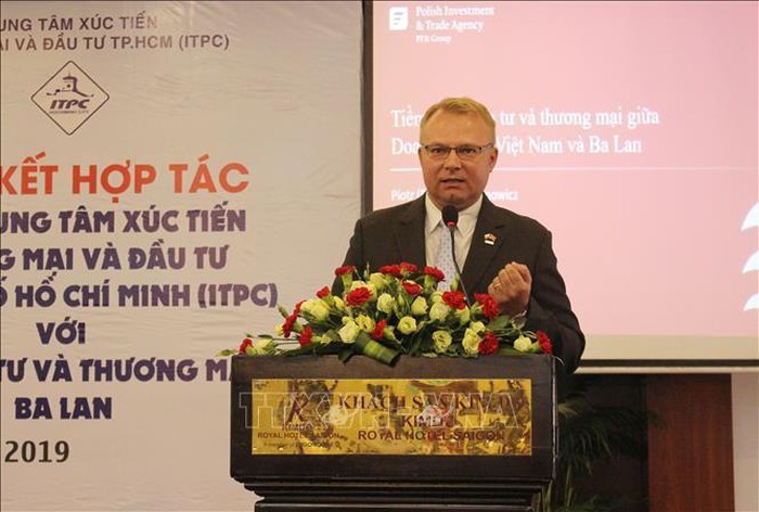 Tratado de Libre Comercio Vietnam-UE promete fortalecer comercio Vietnam-Polonia - ảnh 1