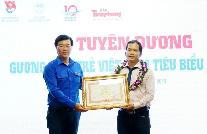 Hoang Hoa Trung, joven emprendedor sobresaliente de Hanói - ảnh 1