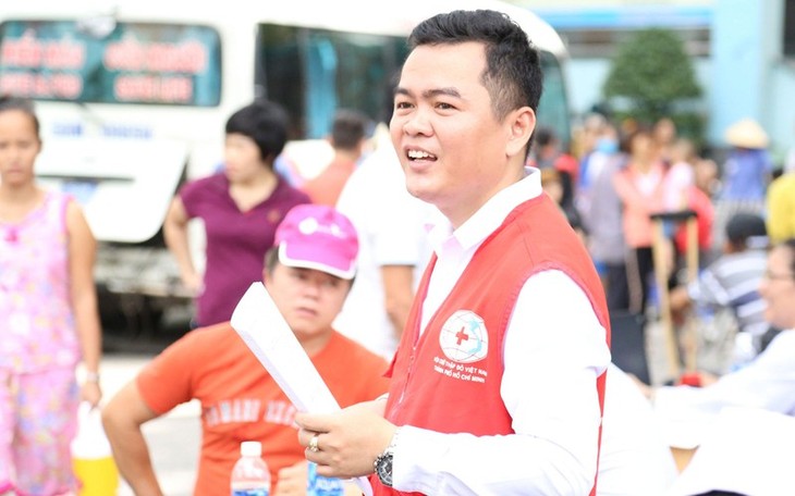 Médico joven sigue el ejemplo moral del presidente Ho Chi Minh - ảnh 2
