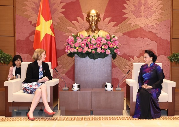 Líder del Parlamento vietnamita elogia los aportes de Chile, Nueva Zelanda e Indonesia - ảnh 2