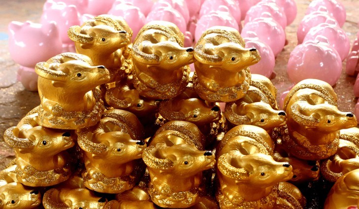 Binh Duong produce “búfalos” de cerámica para la fiesta del Tet - ảnh 8