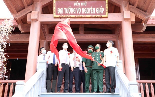 Numerosas actividades en conmemoración de la Victoria de Dien Bien Phu - ảnh 2