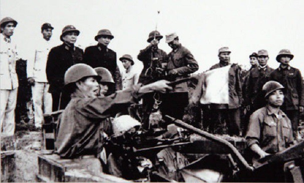 General Vo Nguyen Giap e hitos históricos - ảnh 13