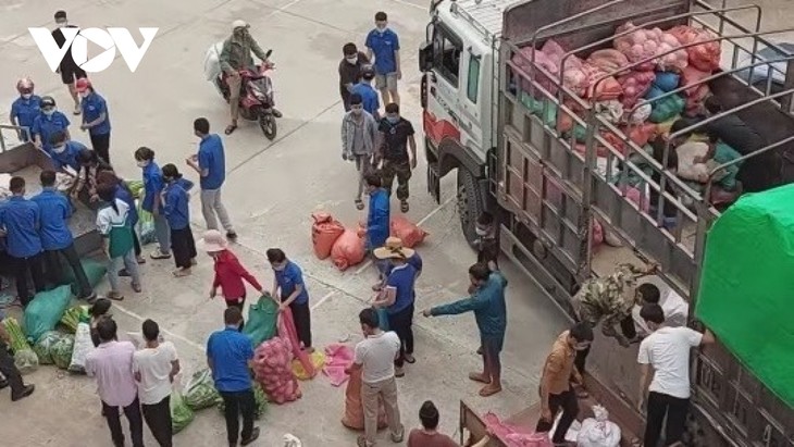 La población de Son La apoya a sus compatriotas del sur - ảnh 2