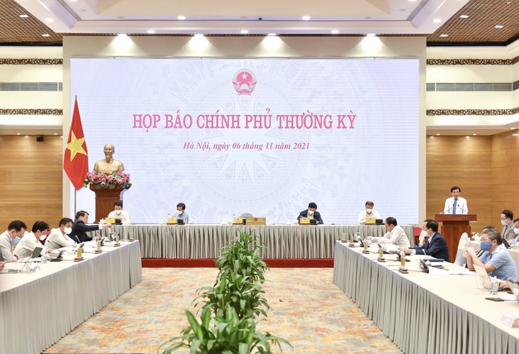 Gobierno vietnamita enfocado en la reapertura gradual de la economía - ảnh 1