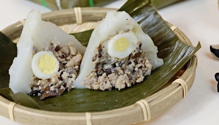 Disfruta de empanada piramidal de arroz en Hanói - ảnh 4