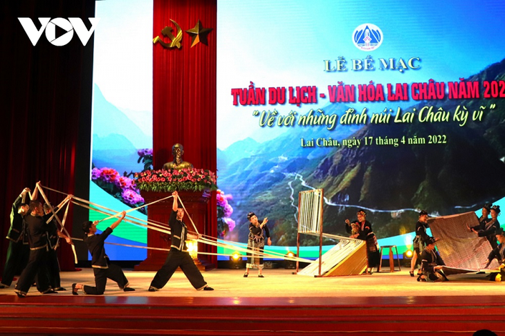 Promoción del potencial turístico de la provincia de Lai Chau - ảnh 1