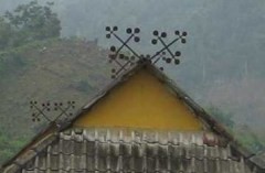 タイ族の象徴高床式の住居 - ảnh 3