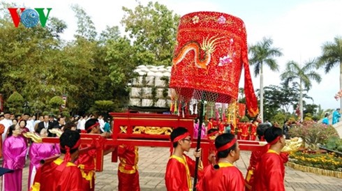 ベトナム建国の祖フン王を祭る日 - ảnh 2