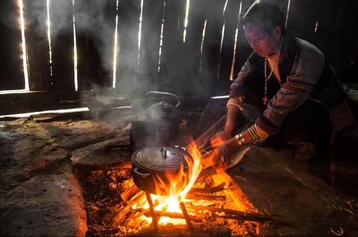 少数民族の“囲炉りを大切にする”文化 - ảnh 2