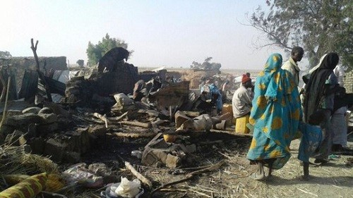避難民キャンプ誤爆、死者236人の恐れ ナイジェリア - ảnh 1