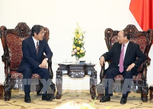 フック首相、梅田在ベトナム日本大使と会見 - ảnh 1