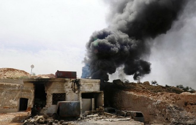 シリア「軍用空港が敵のミサイルで攻撃された」 - ảnh 1