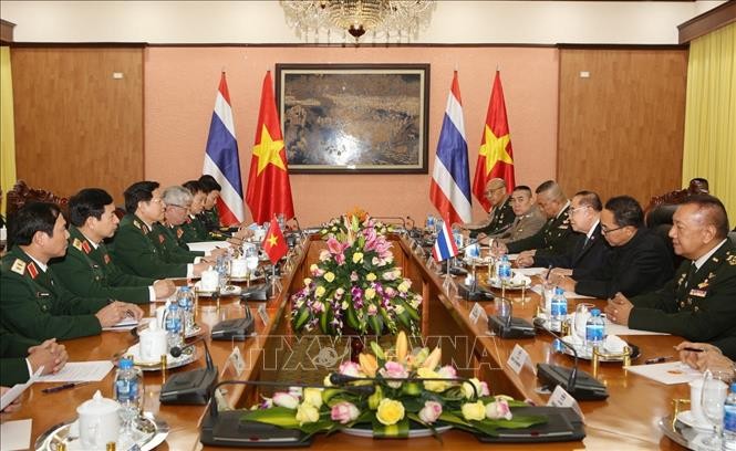 タイ国防大臣 ベトナムを公式訪問 - ảnh 1