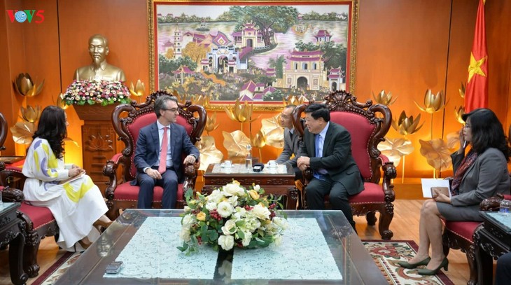 キー総裁、ベトナム駐在EU代表団団長と会見 - ảnh 1