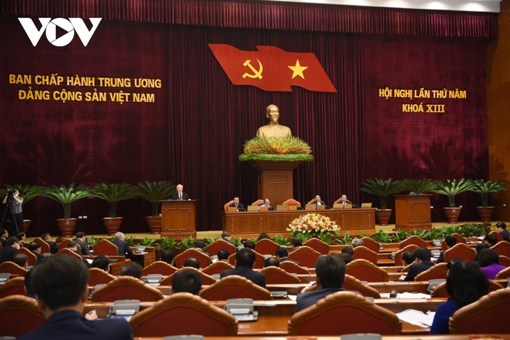潜在力を活用してベトナムの経済発展を促す党の決議 - ảnh 1