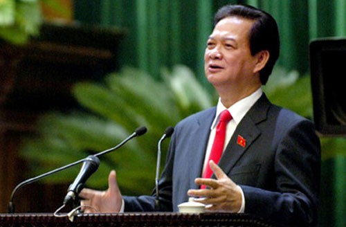 Perdana Menteri Vietnam Nguyen Tan Dung menjawab interpelasi - ảnh 1