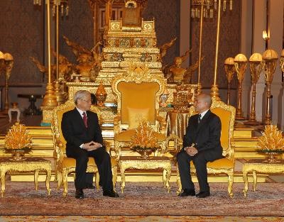 Vietnam dan Kamboja mengeluarkan Pernyataan Bersama. - ảnh 1