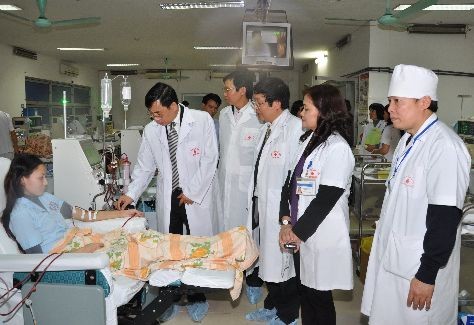 Kota Hanoi memperingati Hari Dokter Vietnam 27 Februari. - ảnh 1