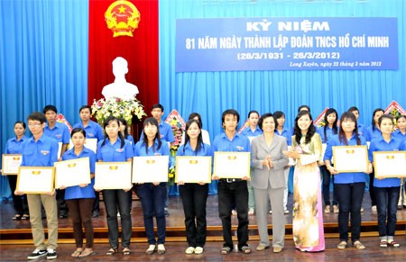Aktivitas memperingati ultah ke-81  Hari Jadinya  Liga Pemuda Komunis Ho Chi Minh - ảnh 1