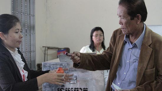 Kamboja mengumumkan hasil resmi  pemilihan  tingkat  kecamatan dan kecamatan kota - ảnh 1
