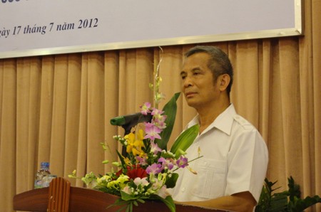 Memperkuat  kerjasama antara organisasi Serikat Buruh Vietnam dan Singapura - ảnh 1