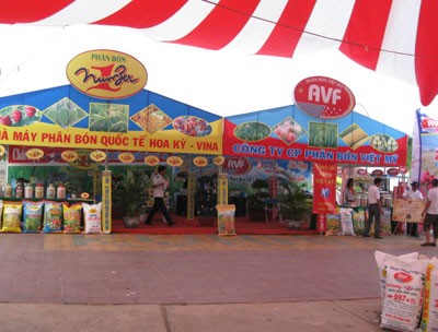  Pekan raya pertanian  dibuka di provinsi SocTrang  - ảnh 1