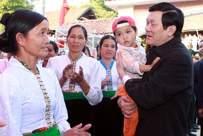 Presiden Truong Tan Sang  melakukan kunjungan kerja di provinsi Lai Chau - ảnh 1