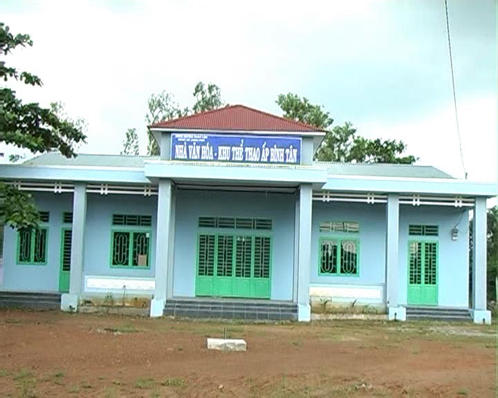 Rakyat etnis minoritas Cham di provinsi Dong Nai melakukan pembangunan pedesaan baru  - ảnh 2