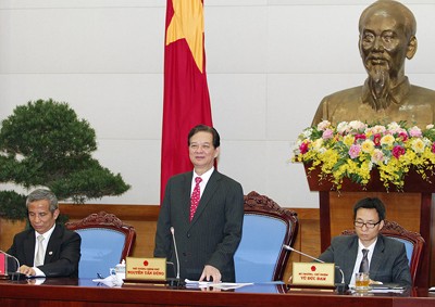 PM Vietnam Nguyen Tan Dung  mengadakan temu kerja dengan Federasi Serikat Buruh Vietnam. - ảnh 1