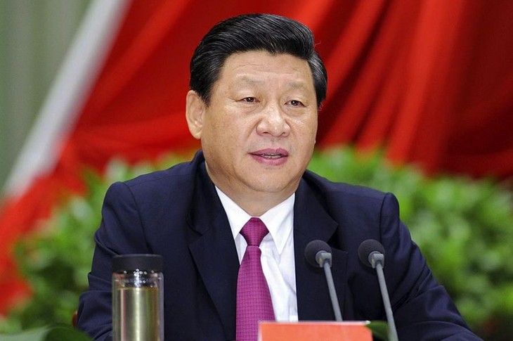 Presiden Tiongkok Xi Jin-ping berdialog dengan para wirausaha. - ảnh 1