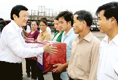 Presiden Vietnam, Truong Tan Sang melakukan kunjungan kerja di provinsi Quang Nam. - ảnh 1
